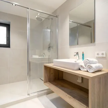 Wonderful Spacious In Geiranger Leilighet *